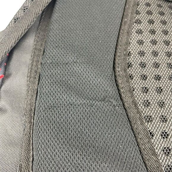 RARE Sprayground Limited Edition Marvel Venom Shark Backpack SOLD OUT Graphic - Picture 14 of 16